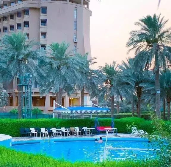 هتل Almansour
