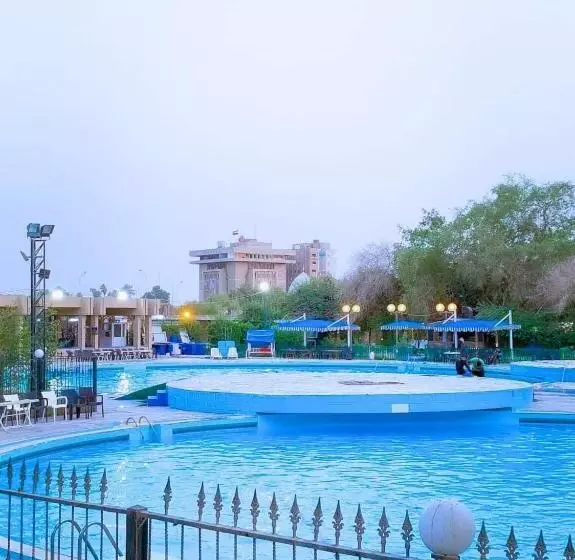 هتل Almansour