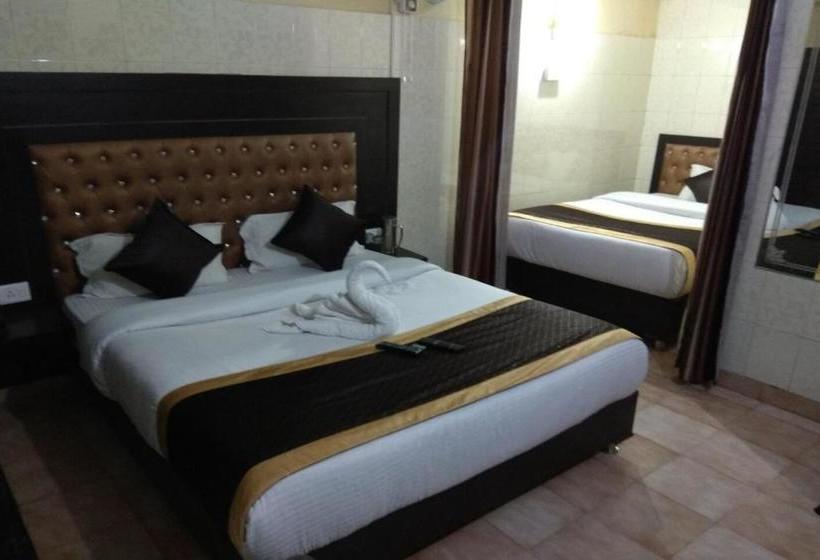 בית מלון כפרי Goroomgo Chand Regency Nainital