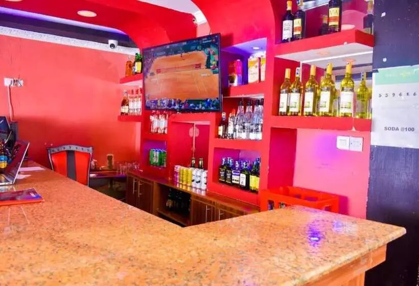 هتل Consular Resort Meru