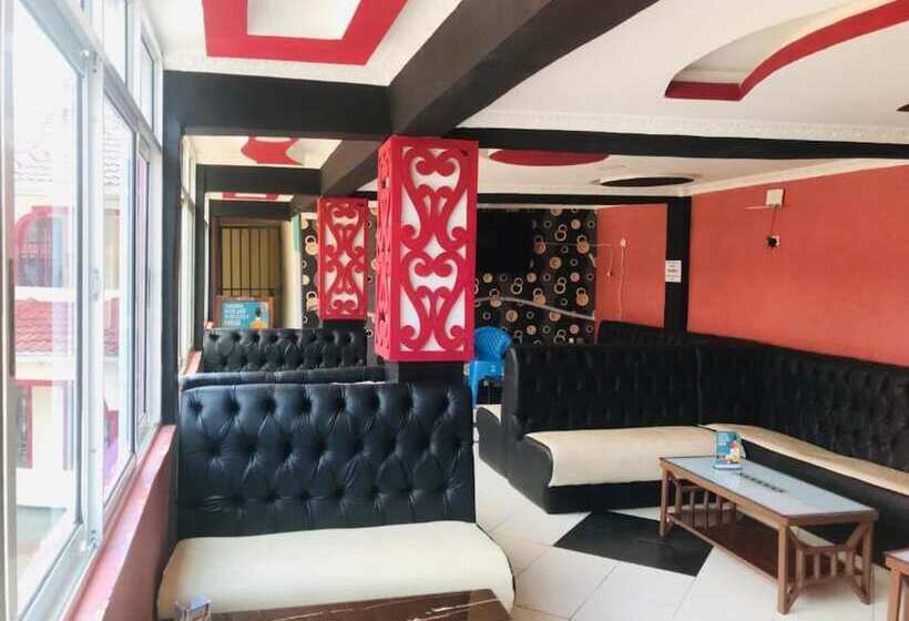 هتل Consular Resort Meru