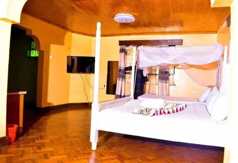 هتل Consular Resort Meru