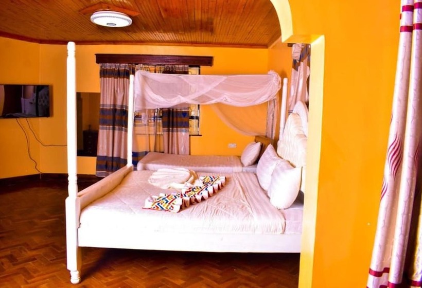 هتل Consular Resort Meru