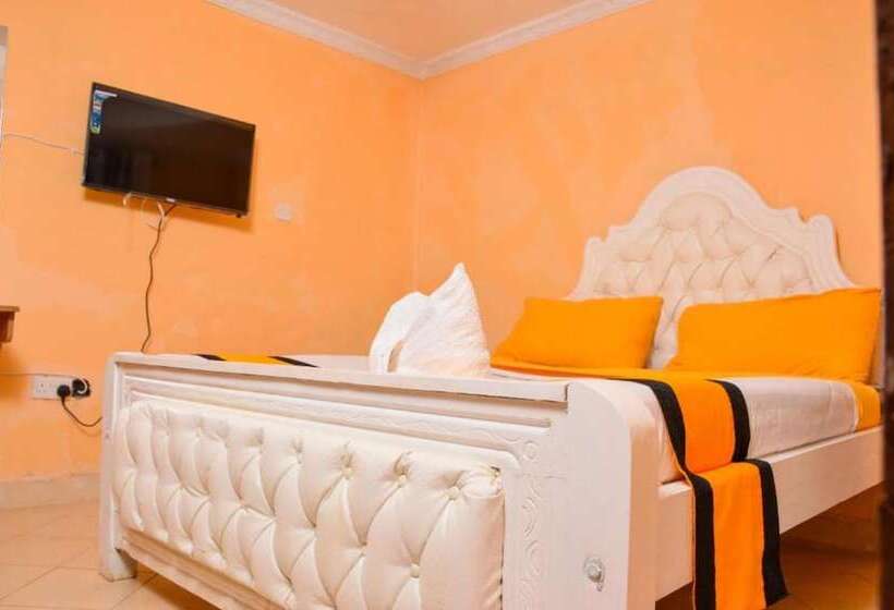 هتل Consular Resort Meru