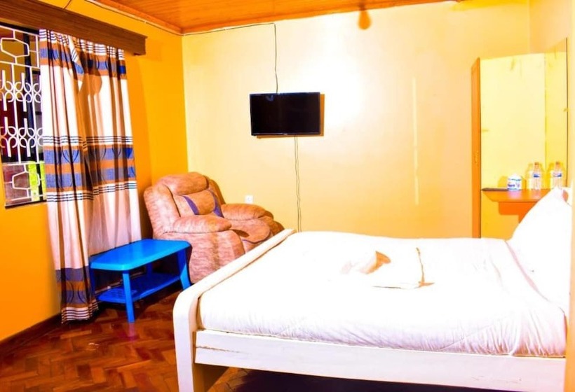 هتل Consular Resort Meru