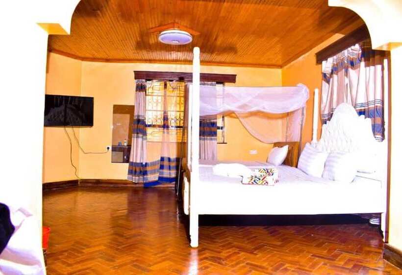 هتل Consular Resort Meru