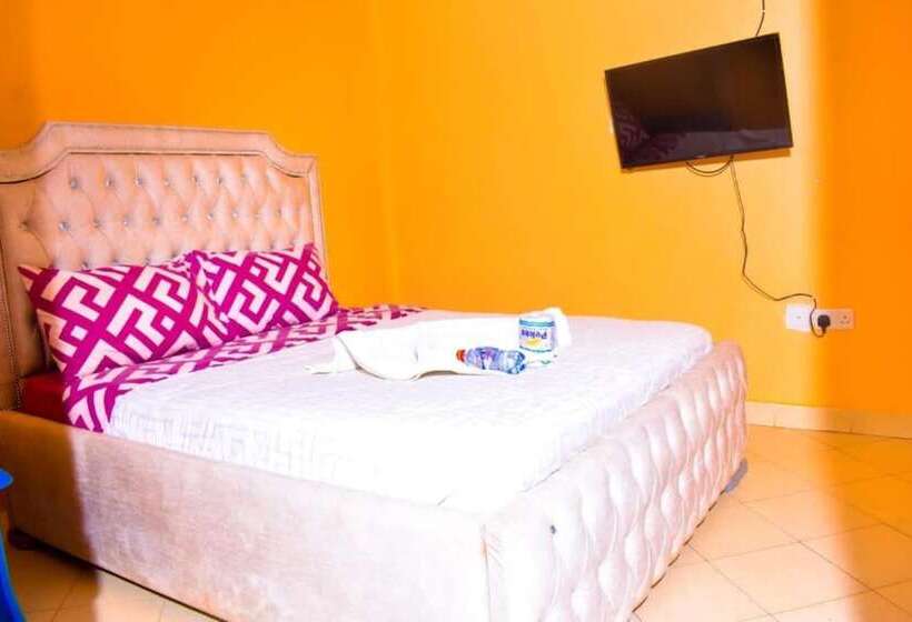 هتل Consular Resort Meru