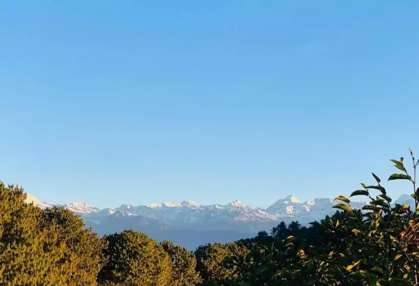 هتل Himalayan Glacier