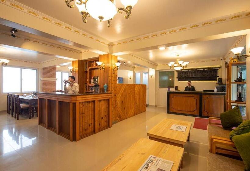 هتل Himalayan Glacier