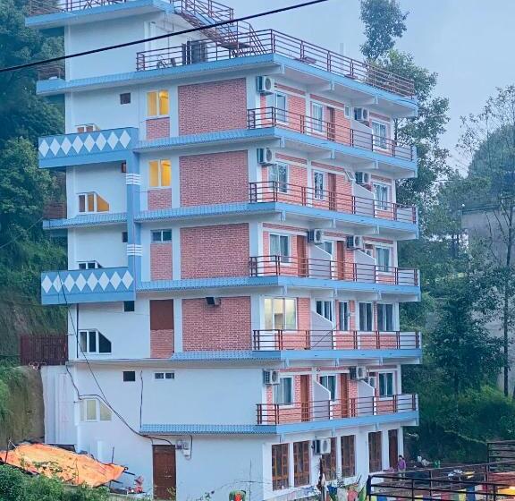 هتل Himalayan Glacier