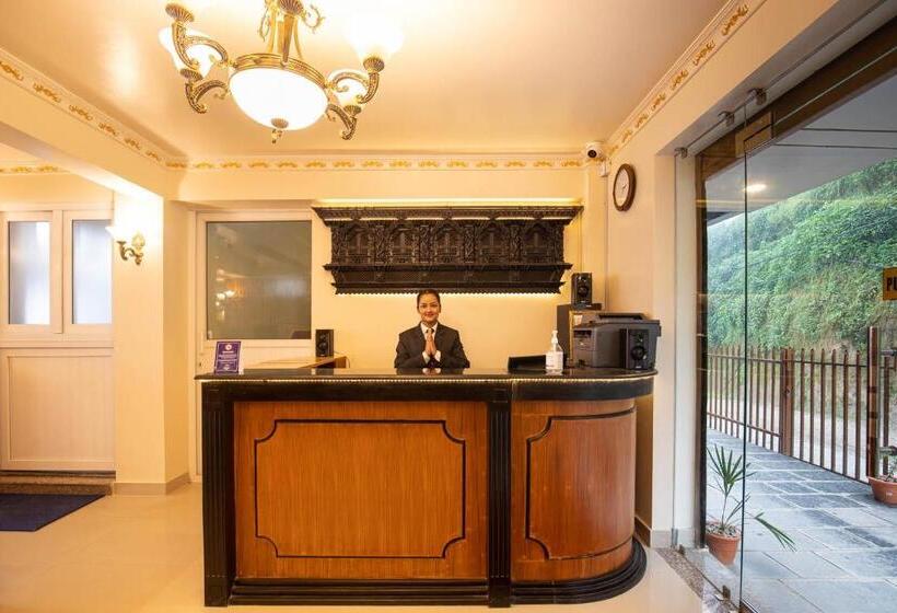 هتل Himalayan Glacier