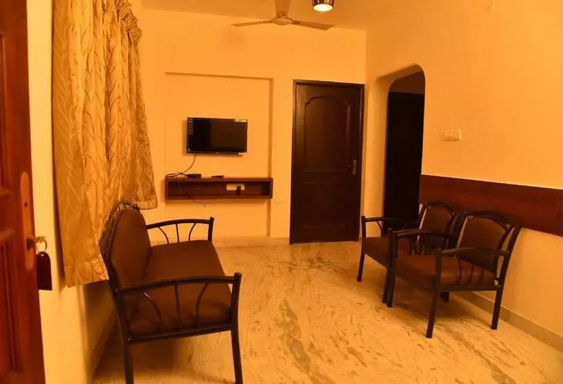 ホテル Home Stay @ Kommiya Inn