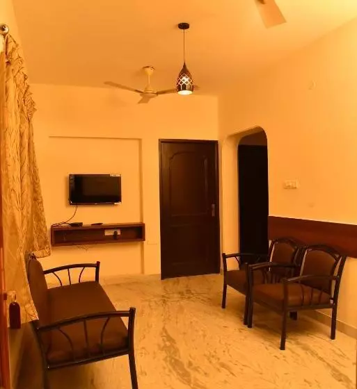 ホテル Home Stay @ Kommiya Inn