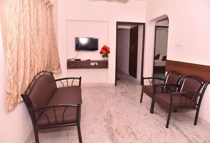 ホテル Home Stay @ Kommiya Inn