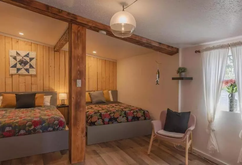 Hotelli Jaune Hôtel Boutique