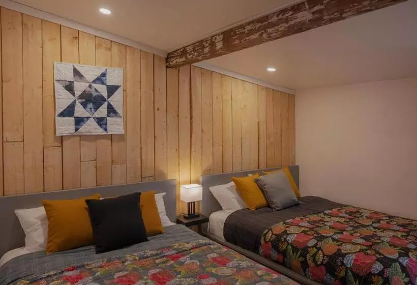 Hotelli Jaune Hôtel Boutique