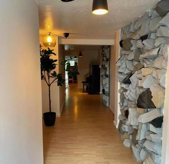 Hotelli Jaune Hôtel Boutique