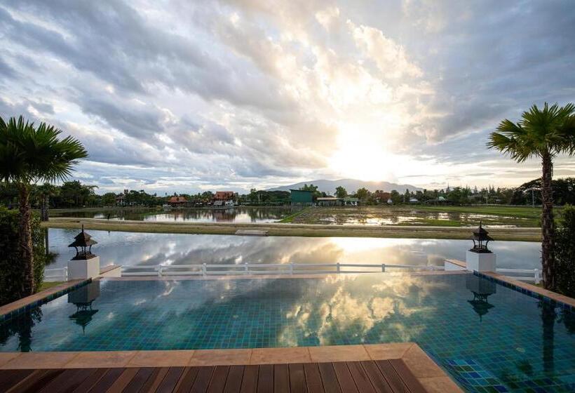 Отель Thantara Resort Chiangmai