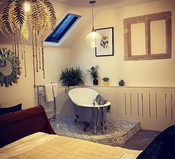 Majatalo Halford House   Adults Only