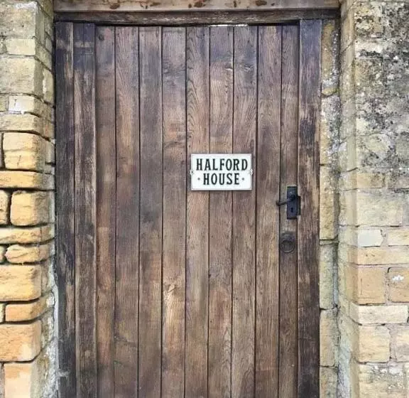 Majatalo Halford House   Adults Only