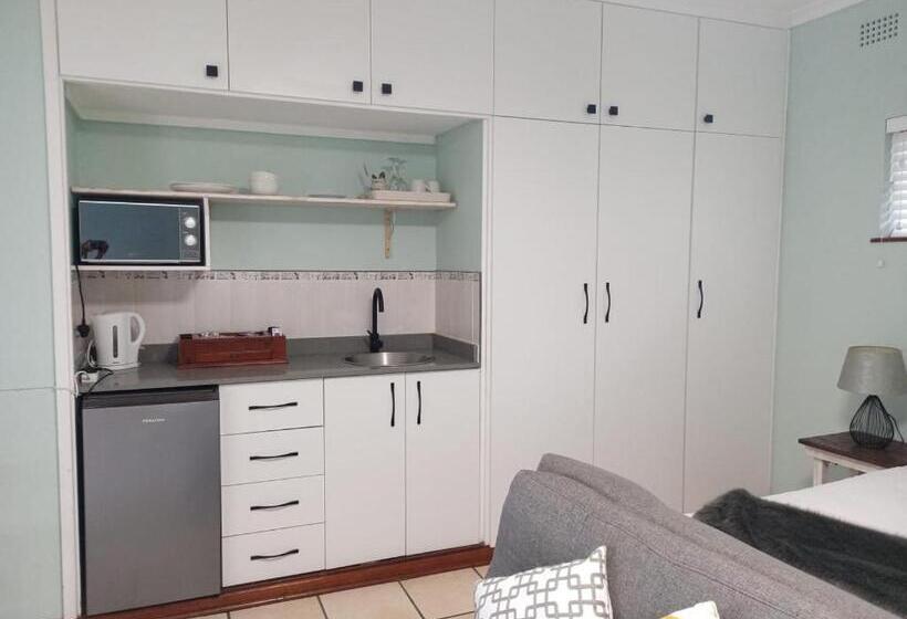 פנסיון Nonisands Guesthouse