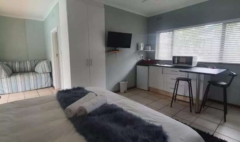 Majatalo Nonisands Guesthouse