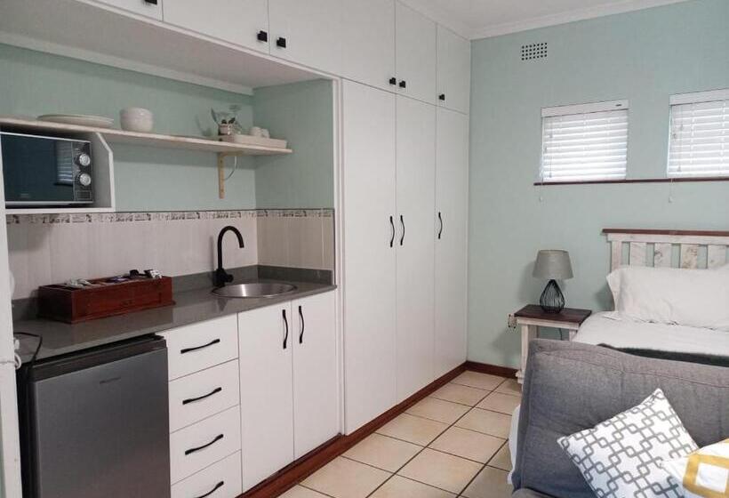 פנסיון Nonisands Guesthouse