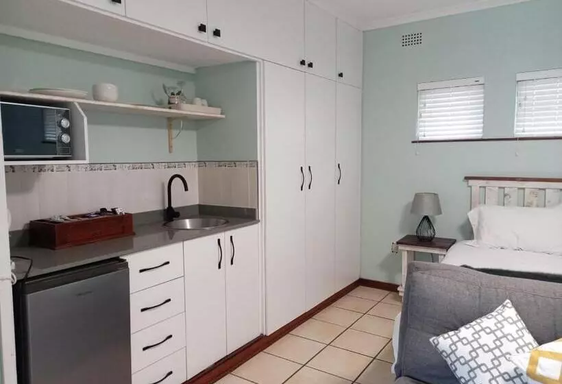 Majatalo Nonisands Guesthouse