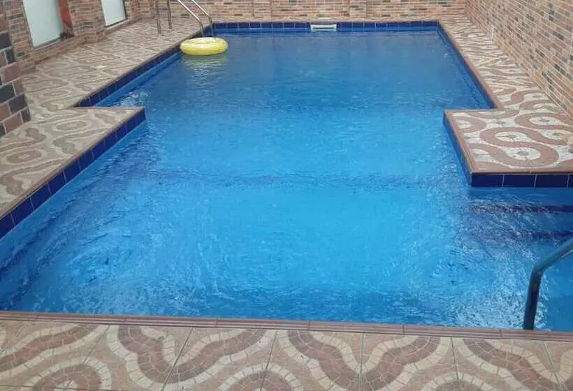 Royal City Dubai Hotel & Suites