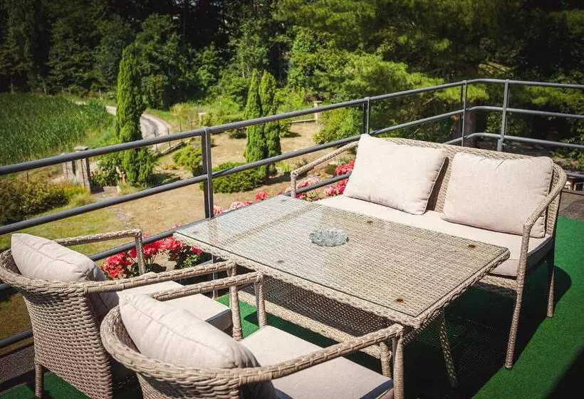 Aamiaismajoitus (B&B) Kozlova Vila