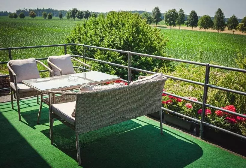 Aamiaismajoitus (B&B) Kozlova Vila