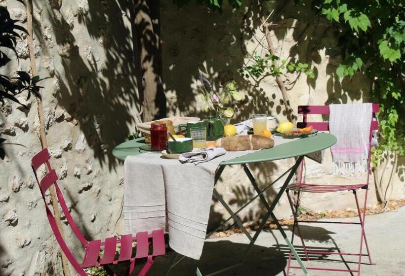 Bed and Breakfast La Magnanerie De Dions