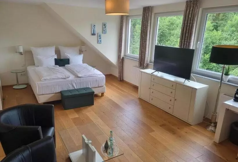 Hotelli Die Lü   Lüttelforster Mühle