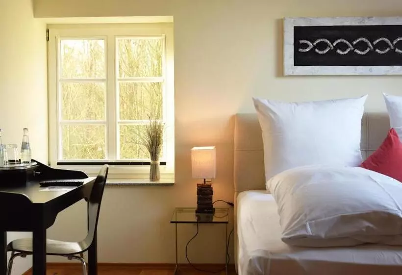 Hotelli Die Lü   Lüttelforster Mühle