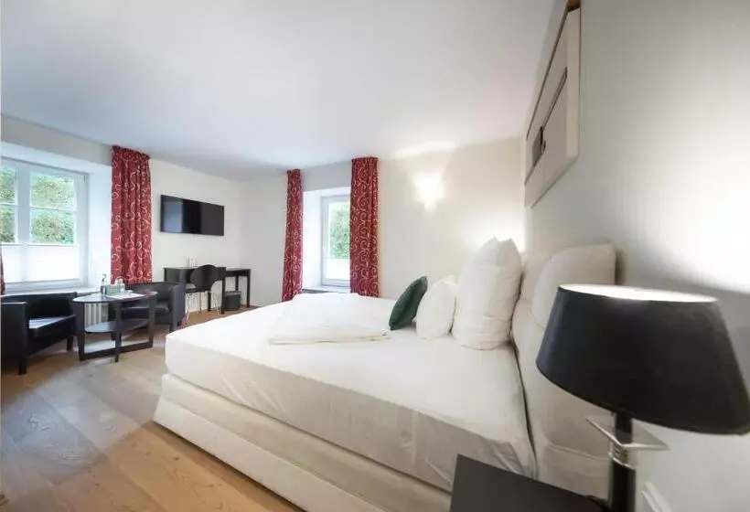 Hotelli Die Lü   Lüttelforster Mühle