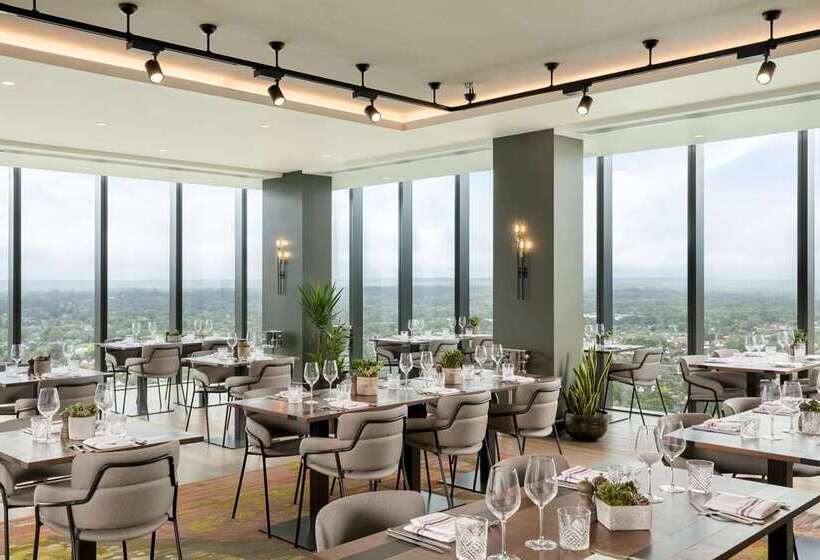 فندق Hilton Woking