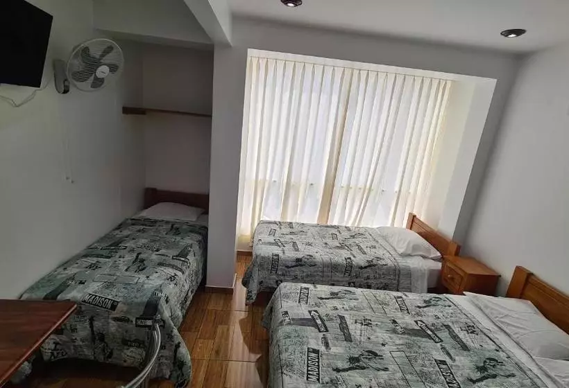 Hotelli Hospedaje Lunita