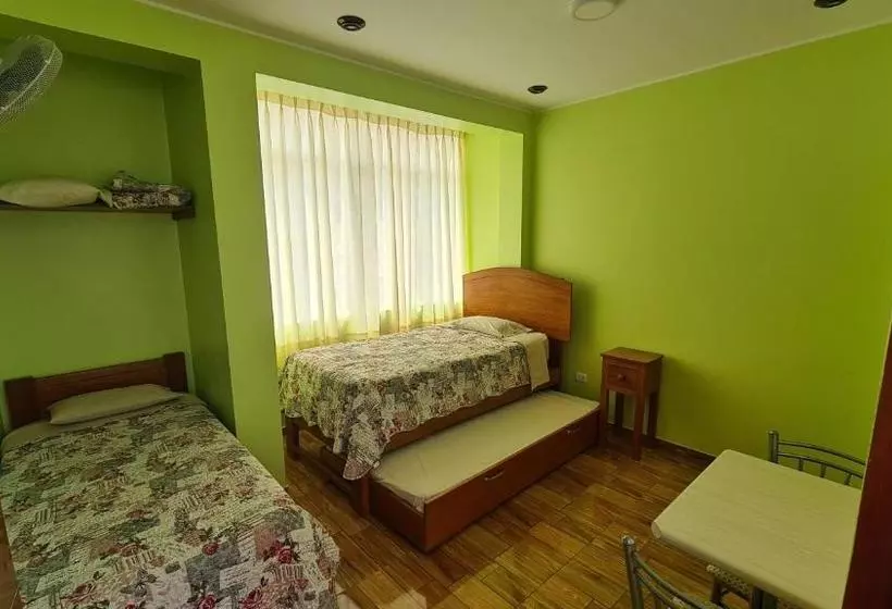 Hotelli Hospedaje Lunita