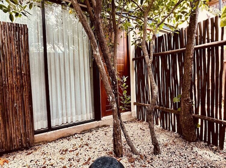 בית מלון כפרי Kuukum Tulum