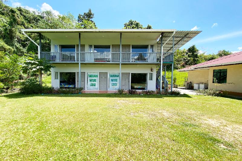 Отель Tambunan Nature Lodge