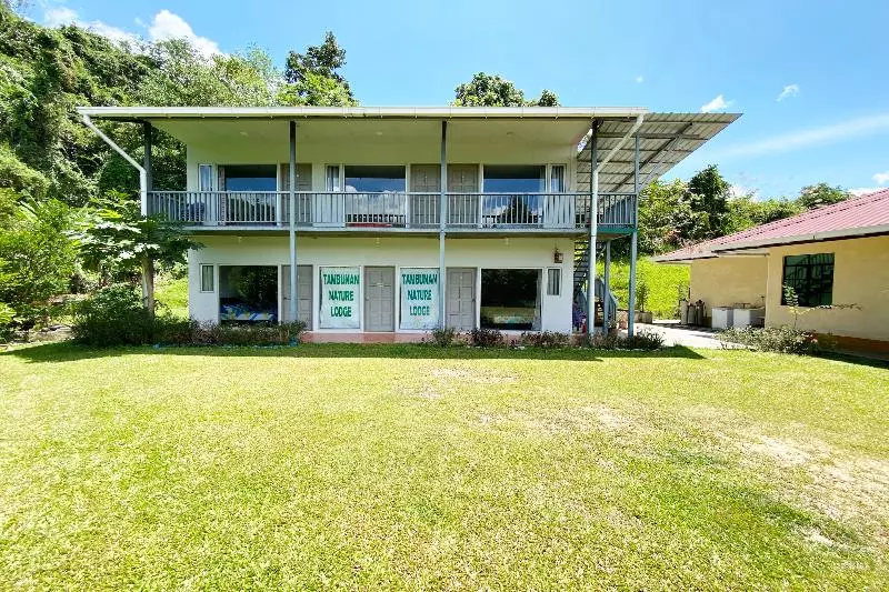 Hotelli Tambunan Nature Lodge