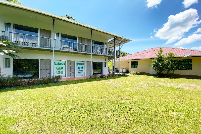 Отель Tambunan Nature Lodge