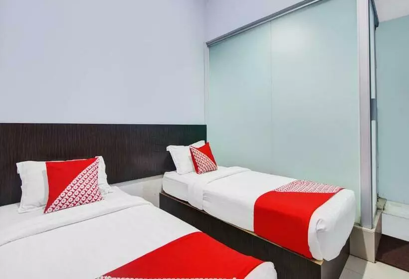 ホテル Oyo 90419 Azzahra Homestay Syariah