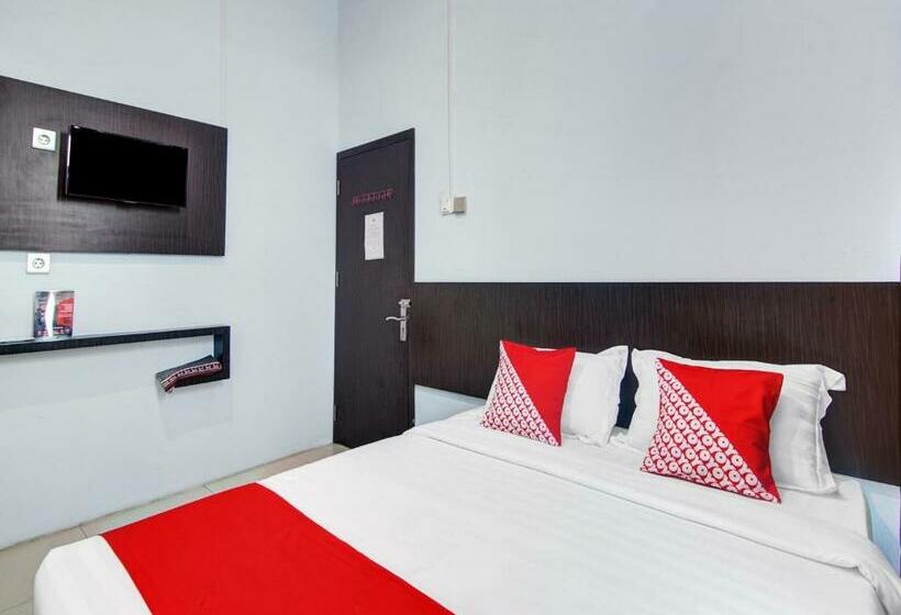 בית מלון כפרי Oyo 90419 Azzahra Homestay Syariah