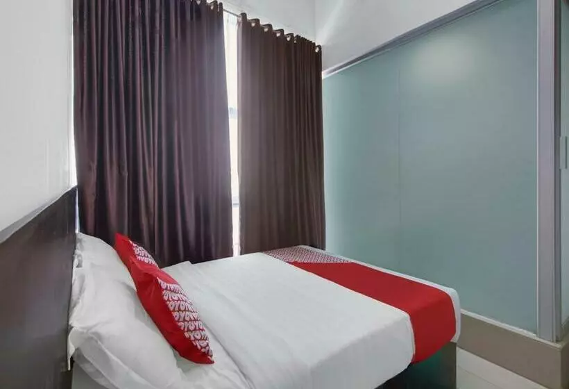ホテル Oyo 90419 Azzahra Homestay Syariah