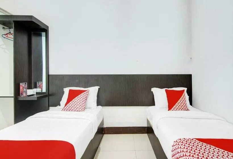 ホテル Oyo 90419 Azzahra Homestay Syariah