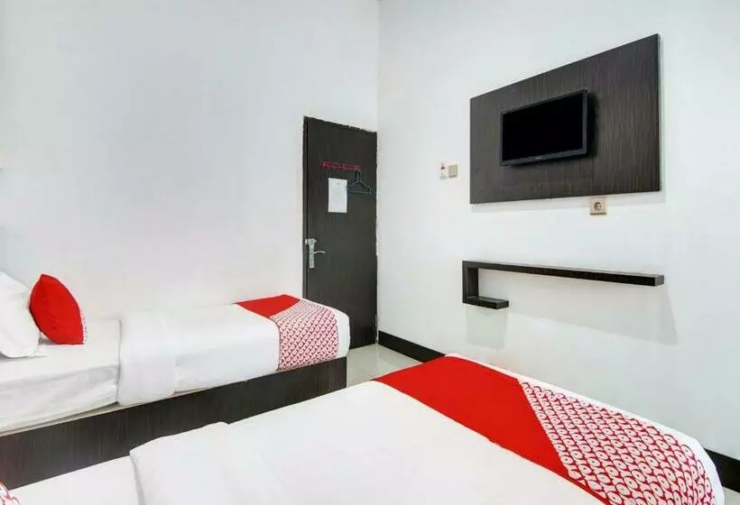 ホテル Oyo 90419 Azzahra Homestay Syariah