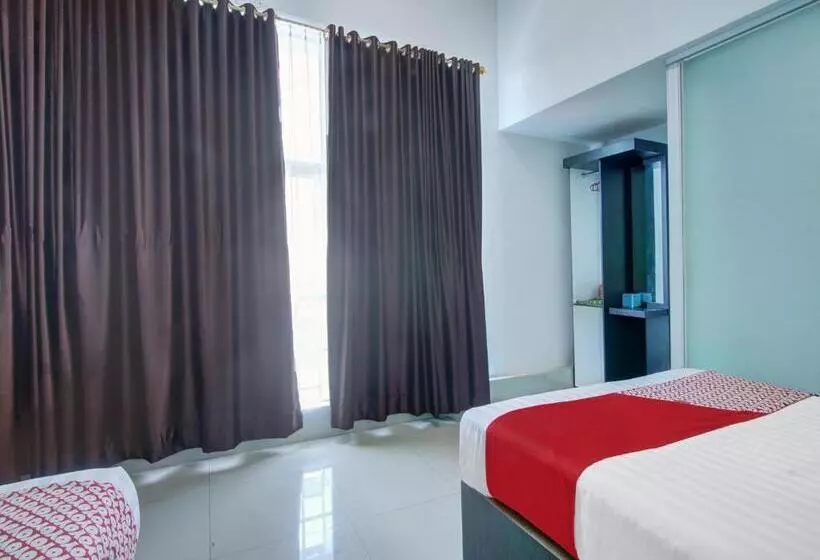 ホテル Oyo 90419 Azzahra Homestay Syariah