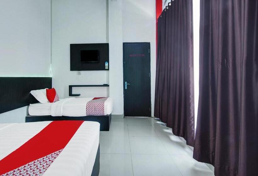 בית מלון כפרי Oyo 90419 Azzahra Homestay Syariah