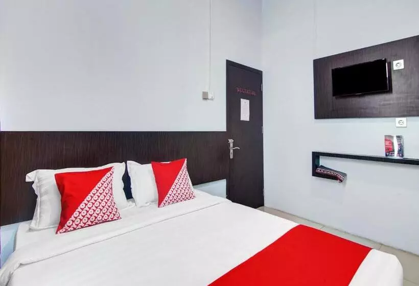 ホテル Oyo 90419 Azzahra Homestay Syariah
